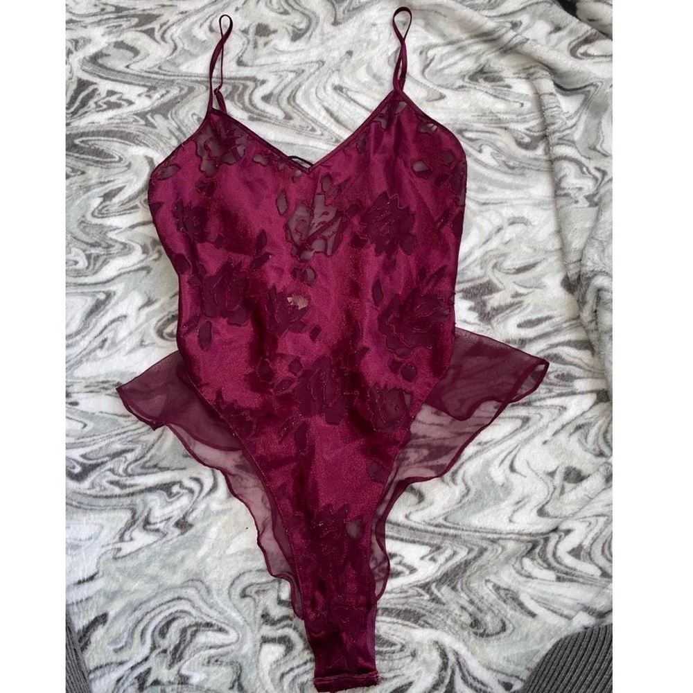 VINTAGE 90s VICTORIAS SECRET TEDDY LINGERIE